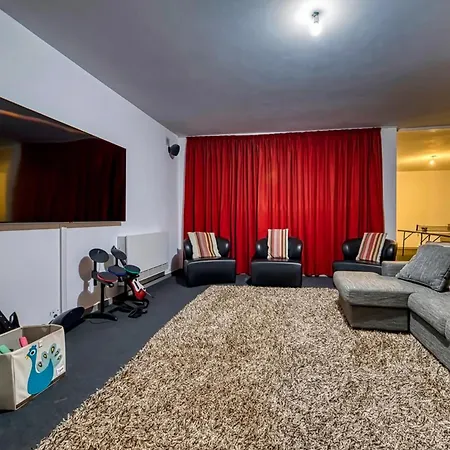 Seaside Monto Apt 2 *